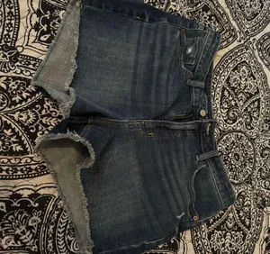 Old navy jean shorts  thumbnail 1