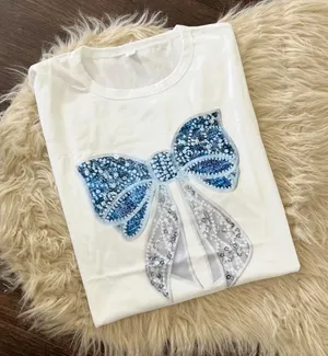 Source Unknown NWOT White Blue Rhinestone Bow Graphic T-shirt Size M thumbnail 1