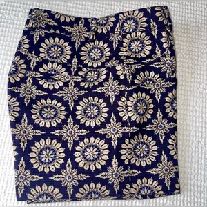 Anthropologie Elevenses Blue and cream Floral High Waist Shorts thumbnail 10