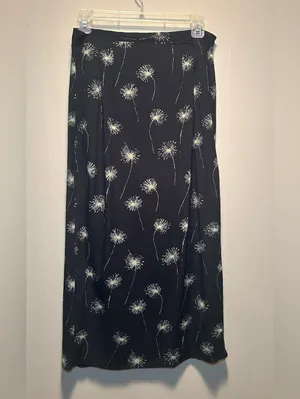 Ann Taylor LOFT Black Dandelion Print Wrap Style Skirt Size 10 thumbnail 2