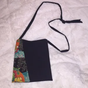 Handmade Artisan Black & Floral Asian Purse thumbnail 3