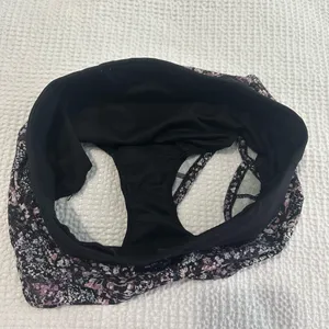   Lululemon floral speed short 2.5 lined   thumbnail 3