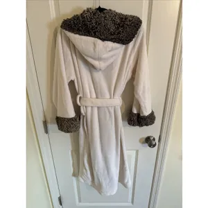 Pottery Barn Faux Fur Ombre Trim Unisex Robe Gray White Small 19" X 44" thumbnail 4