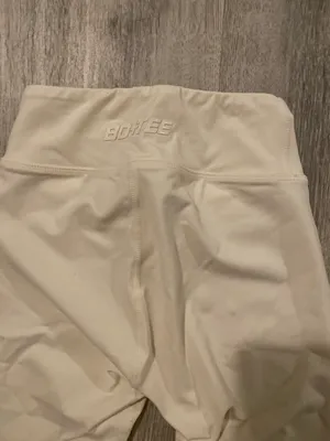 cream crossover leggings thumbnail 2