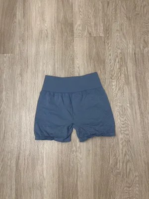 gymshark shorts  thumbnail 2
