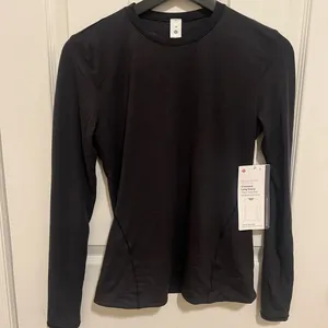 Lululemon Wundermost Ultra-Soft Nulu Crewneck Long-Sleeve Shirt thumbnail 2