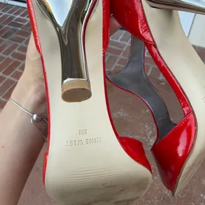 Vtg y2k Nine West red patent leather sexy heels Size 8 #club #party thumbnail 6