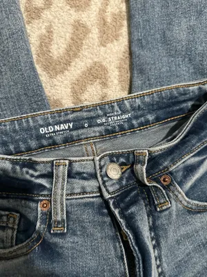 Old Navy High-Rise OG Straight Jeans thumbnail 2
