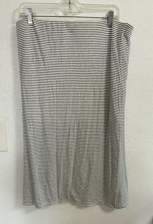 Max Studio Striped Black and White Midi Skirt ruched waist XL thumbnail 1