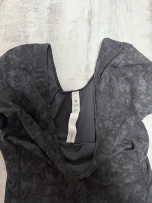 Lululemon Cropped Short Sleeve thumbnail 2