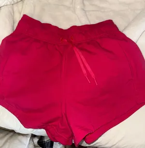 Lululemon Shorts thumbnail 1