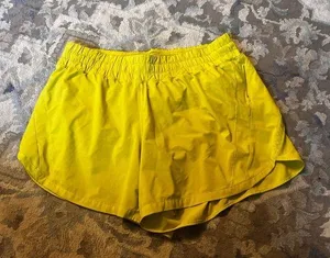 Lululemon SOLL Yellow Lightweight Low Rise Lined 2.5" Hotty Hot Shorts 14 thumbnail 1