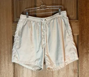 Nike Cream Athletic Shorts Relaxed Fit size XL thumbnail 1