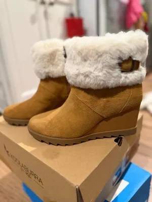 Koolaburra by UGG Elladine wedges booties with white faux fur trim, size US 7.5 thumbnail 2
