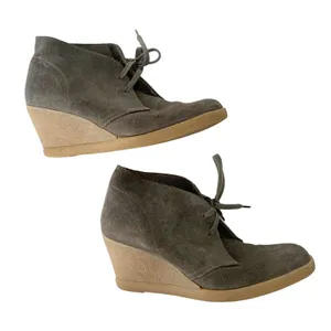J Crew Lace Up Wedge Ankle‎ Suede Boots Booties Shoes Women's Size 8 Grey thumbnail 1