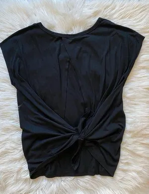 Old Navy Split back active top thumbnail 1