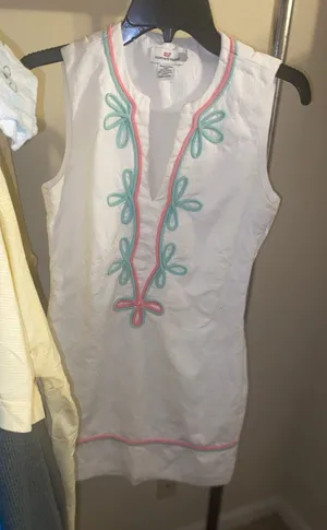 Vineyard vines embroidered white shift tunic dress size 2 thumbnail 1