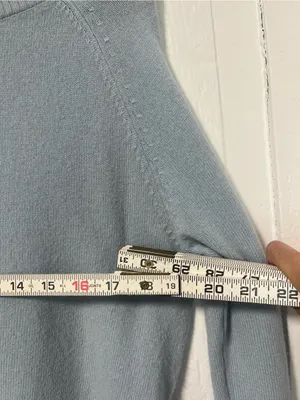 Pura Cashmere 100% Cashmere Icy Light Blue Crewneck Sweater Women’s XS thumbnail 5