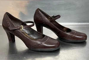 Etienne Aigner Nadine Brown Mary Jane Strap Pump - Size 7 1/2 - VGUC thumbnail 1