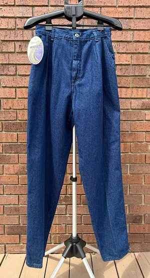 VTG Wrangler Riata Dark Denim Pleated Chino Pants Relaxed Casual Jeans Sz 10X32 thumbnail 1