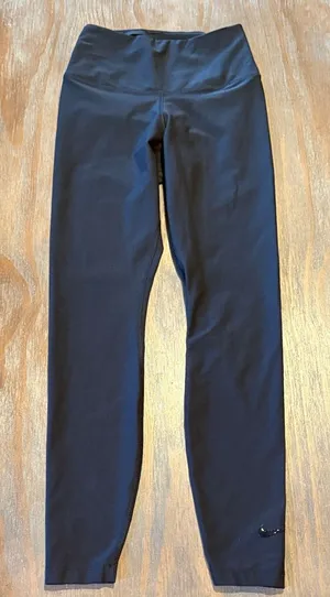 Nike Women’s Black Leggings Dri- Fit Size XS‎ thumbnail 1