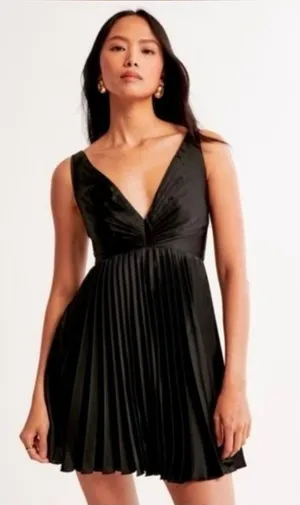 Abercrombie Black Pleated Plunge Mini Dress thumbnail 1