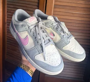Nike Dunks thumbnail 1