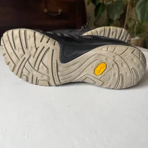Dansko Paisley Waterproof Outdoor Sneakers Vibram Slip Resistant Black Grey 41 thumbnail 6