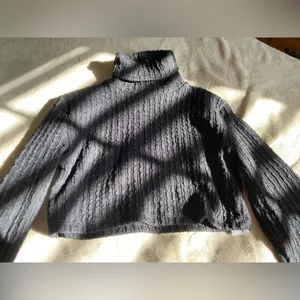 Bershka Black top thumbnail 3
