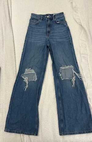 H&M High Waisted Jeans Wide Leg thumbnail 1