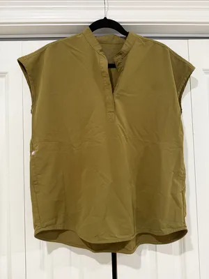 Women’s FIGS Martini Olive Rafaela Scrub Top thumbnail 1