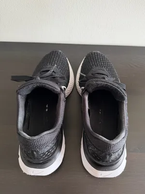 Nike Women’s React Infinity Run Flyknit 3 Black White Size 8.5 thumbnail 7