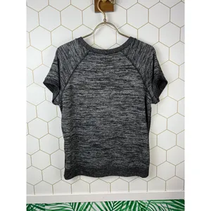 Golden TNA by Aritzia Heathered Wash Grey Short Sleeve T-Shirt - Size - Medium thumbnail 2