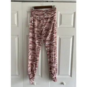 Tahari Sport Camo Joggers Womens Size S Pink Brown Ruched Ankle Athleisure Pants thumbnail 5