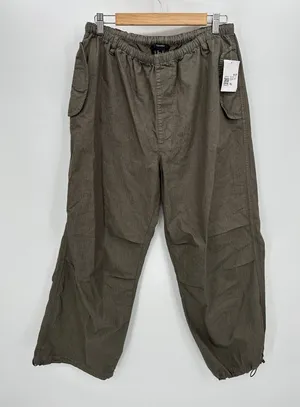 Forever 21 Womens XL Charcoal Striped Wide Leg Parachute‎ Drawstring Pants NWT thumbnail 1
