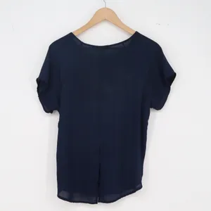 Lily White Blouse Womens L Short Sleeve Navy Blue Split Back Excellent thumbnail 3
