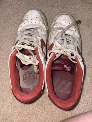 Vintage Nike Low Top Sneakers in White and Red thumbnail 5