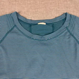 Athleta Shirt Womens Small Blue Striped Crew Neck Lightweight Athletic Top thumbnail 5