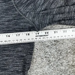Lululemon 5 Mile Long Sleeve Women's 8/10 thumbnail 3