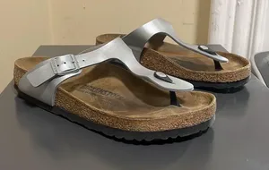 Birkenstock Gizeh Silver Ice Pearl Onyx Birko-Flor Thong Sandals $100 EUC Wmn 39 thumbnail 1