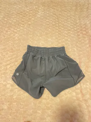 Lululemon hotty hots 4’ size 0 thumbnail 3