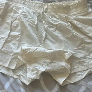 All In Motion Cream Shorts thumbnail 3