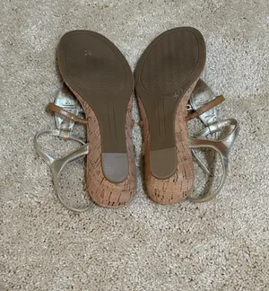 Tommy Hilfiger Gold and Brown Sandals thumbnail 5
