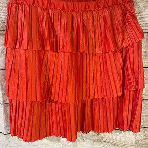 Zara pleated tiered orange pull-on mini skirt women’s Size Medium Bloggers Fav thumbnail 4