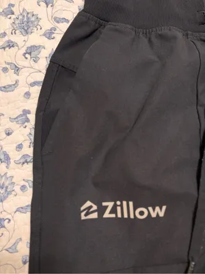Lululemon Women’s Medium Black Joggers Pockets Athleisure “Zillow” logo thumbnail 6