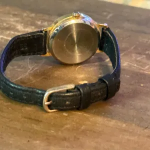 Vintage Champion leather band watch thumbnail 8