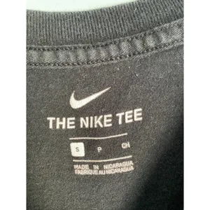Nike Swoosh Tee Size Small Black Just Do It Casual thumbnail 4
