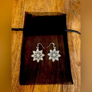 Snowflake Silver Earrings thumbnail 2