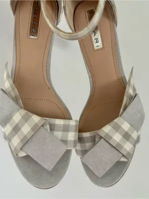 NIB Tahari eating Grey White Gingham Plaid Open Toe Bow 3” Heels NEW NWT 6.5 thumbnail 2