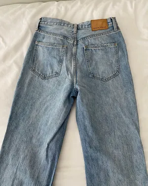 Aritzia Denim Forum Joni Hi Rise Loose Jean thumbnail 4